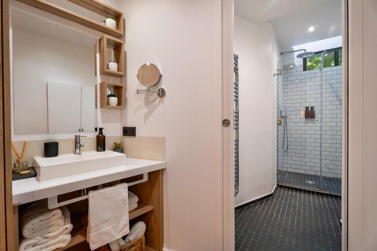 Appartement Cosy A 9 Min A Pied De La Cathedrale Notre Dame Paris Exterior foto