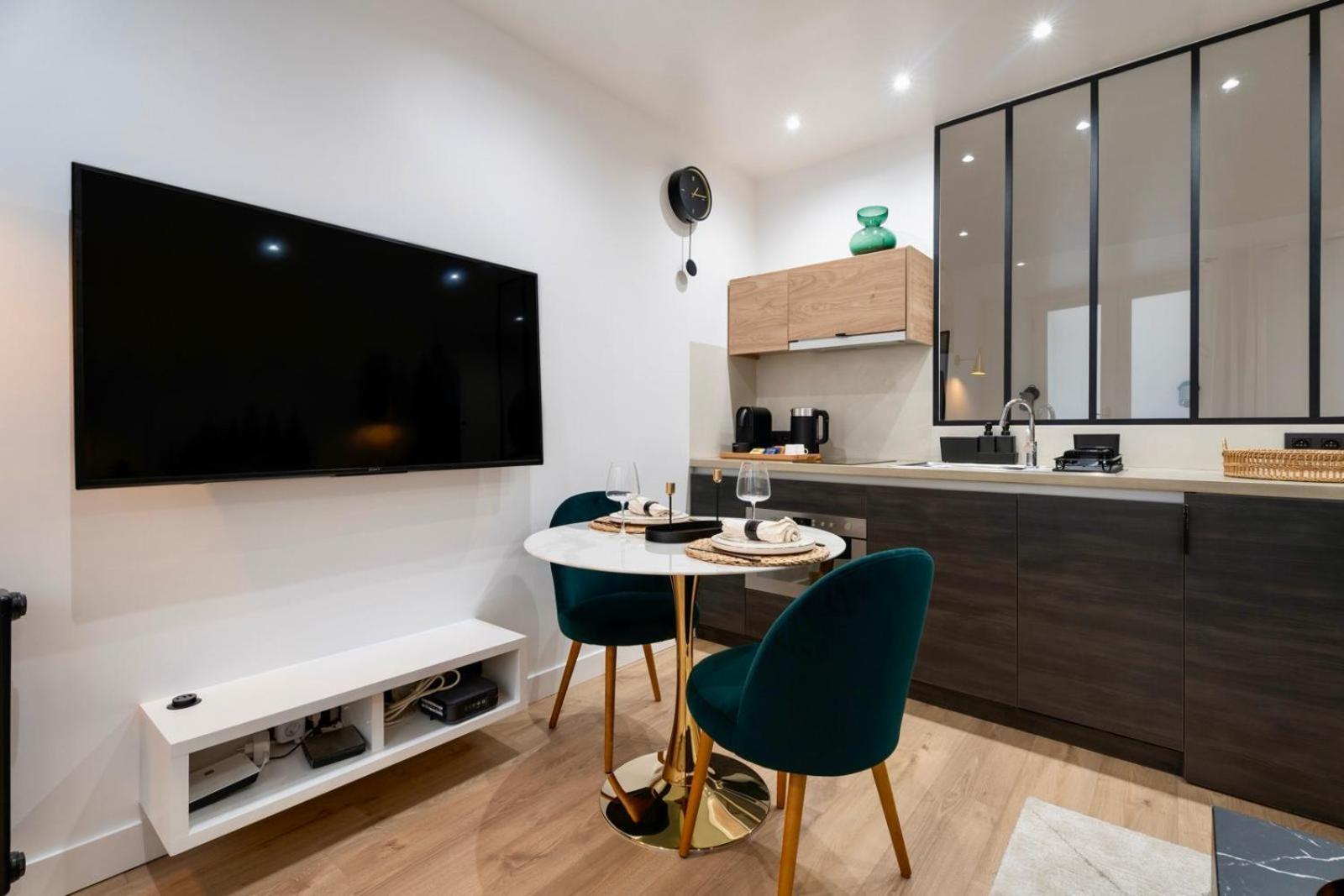 Appartement Cosy A 9 Min A Pied De La Cathedrale Notre Dame Paris Exterior foto