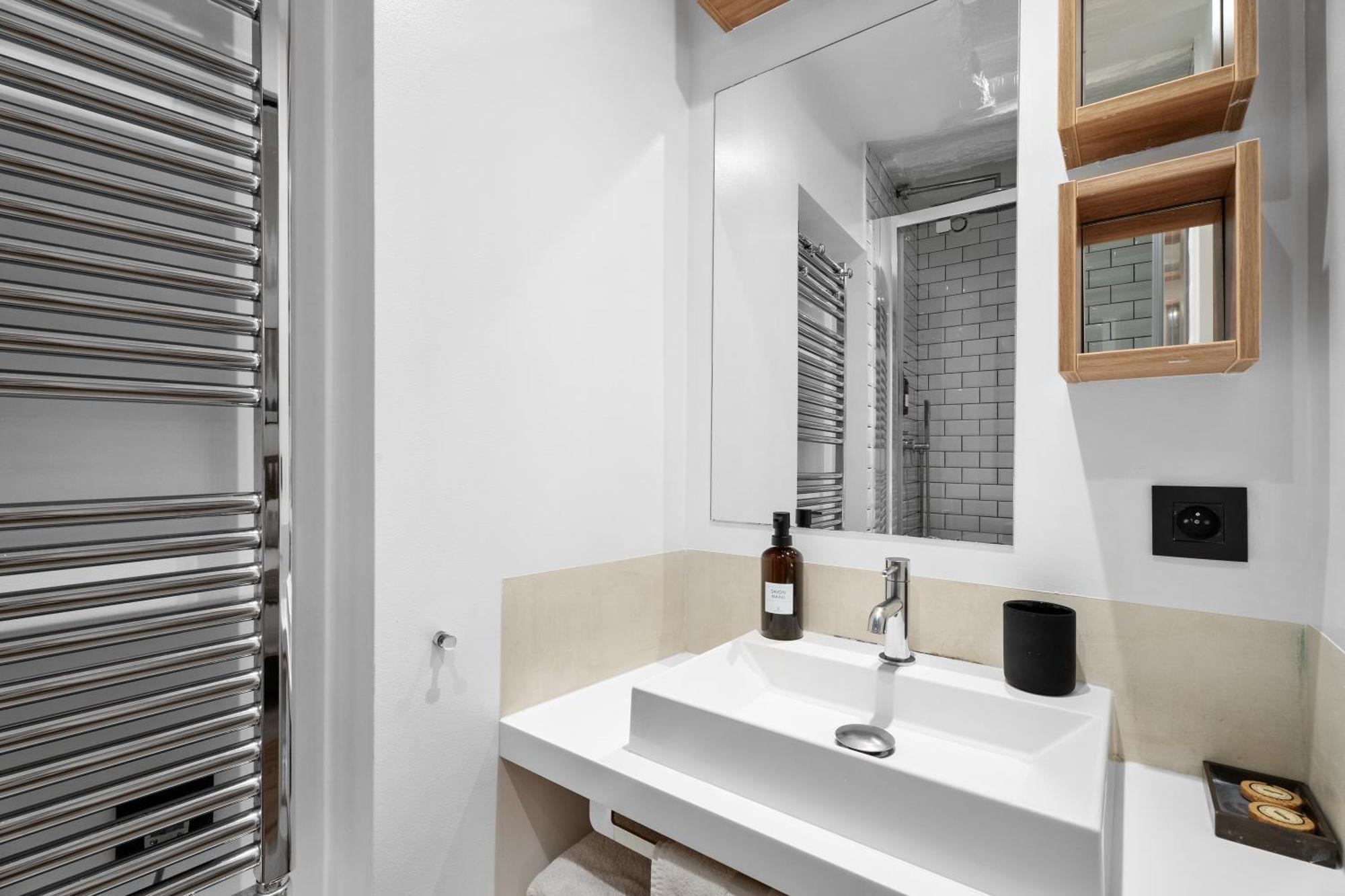 Appartement Cosy A 9 Min A Pied De La Cathedrale Notre Dame Paris Exterior foto